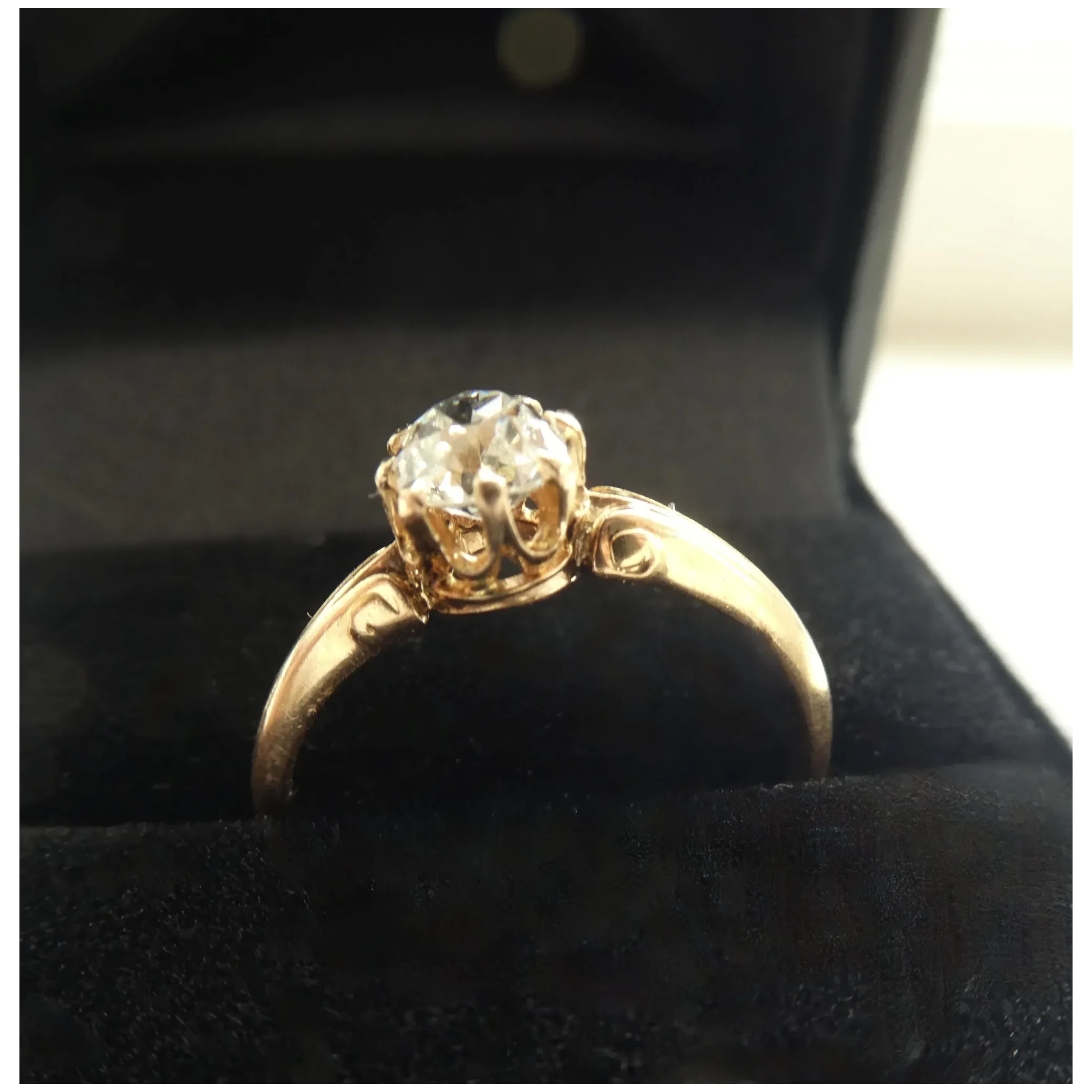 ~Stunning 18K Gold French Old Cut Diamond Solitaire Ring~